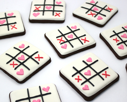 How to decorate “Tic Tac Toe” Cookies