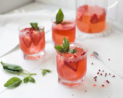 Sparkling Strawberry Basil Cocktail 