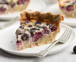  Blackberry Custard Pie